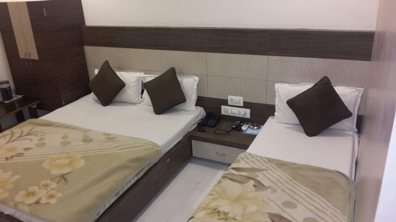 Hotel Crystal วาโดดารา ภายนอก รูปภาพ